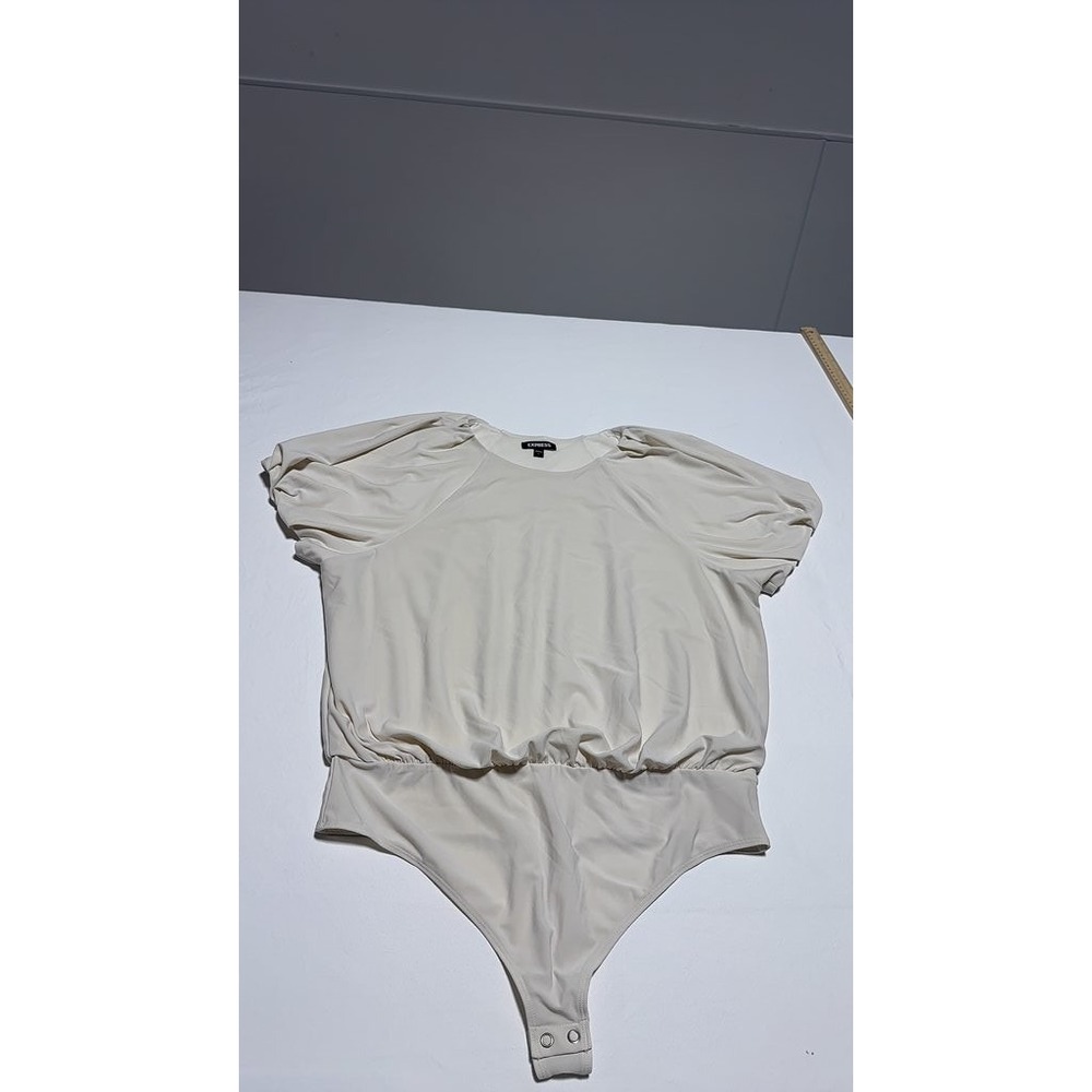 Express Womens Beige Puff Sleeve Relaxed Fit Snap Closure Bodysuit Size L